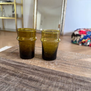 verres beldi ambre table basse bois
